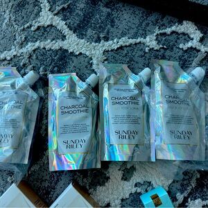 Sunday Riley - Charcoal Smoothie Body Scrub - 4 packs